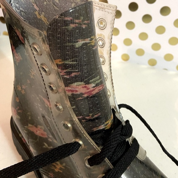 BONGO Cameroon Clear-Black Floral Grunge/Combat Vinyl Boots/Rainboots Sz 7 - Picture 4 of 7